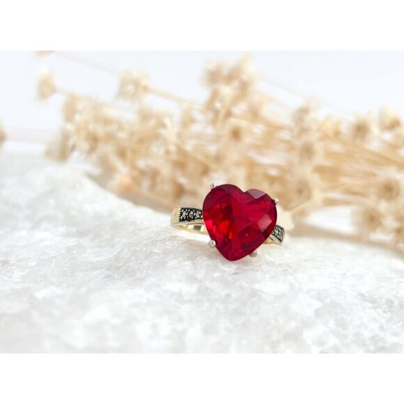 Heart Shaped Garnet Gemstone Vermeil Marcasite Vintage Vintage Ring - sz 8.5 - Picture 8 of 10